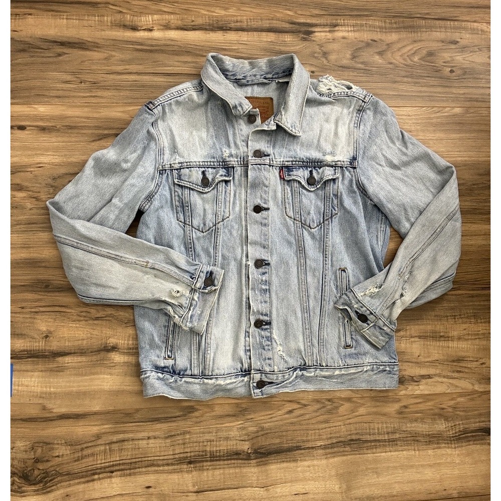 Men's Levi Strauss & Co. Button Up Jean Jacket Ripped Light Wash Size Large